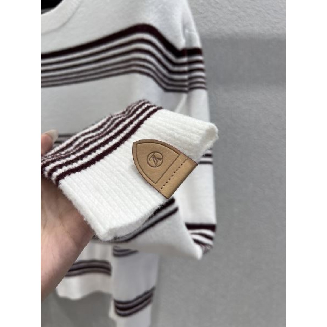 高級 上品 LOUIS VUITTON ルイヴィトン コピー セーター 暖かい エレガント