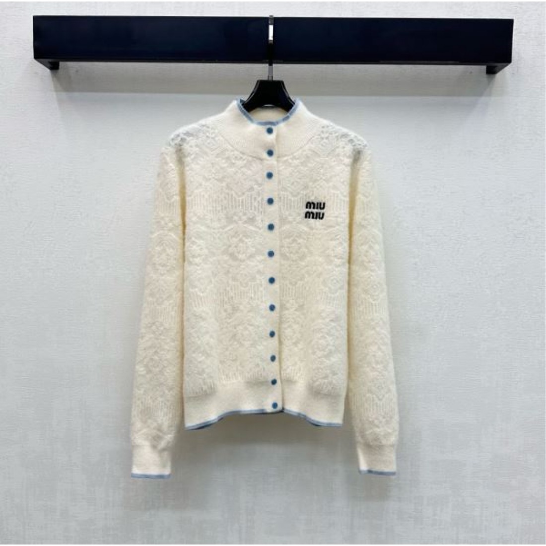 柔らか 上質 MIU MIU ミュウミュウ スーパーコピー ニットカーディガン 快適