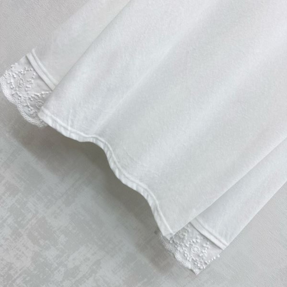 カジュアル 可愛い MIU MIU ミュウミュウ スーパーコピー スウェット 人気