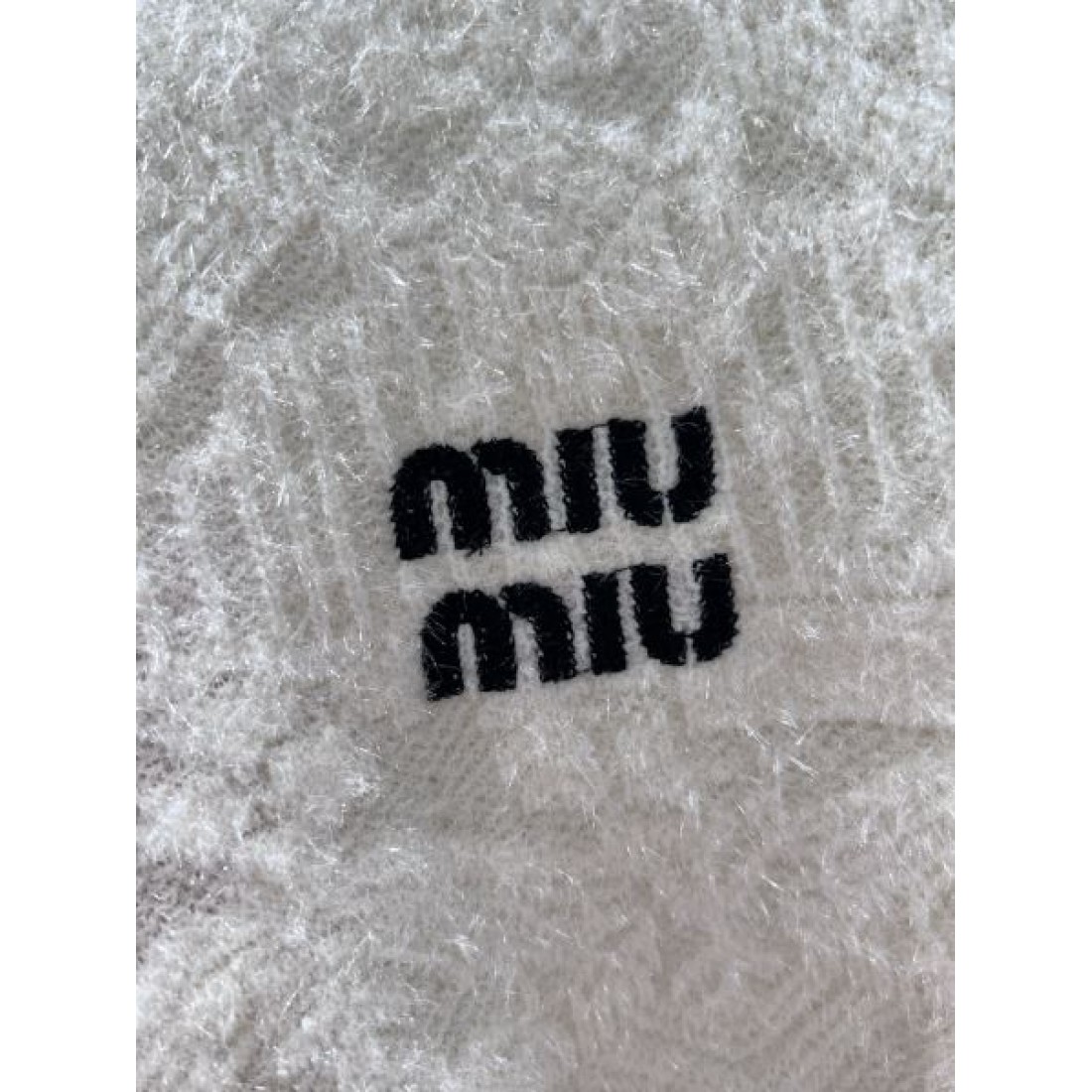 ガーリー 繊細 MIU MIU ミュウミュウ スーパーコピー ニットカーディガン 軽量