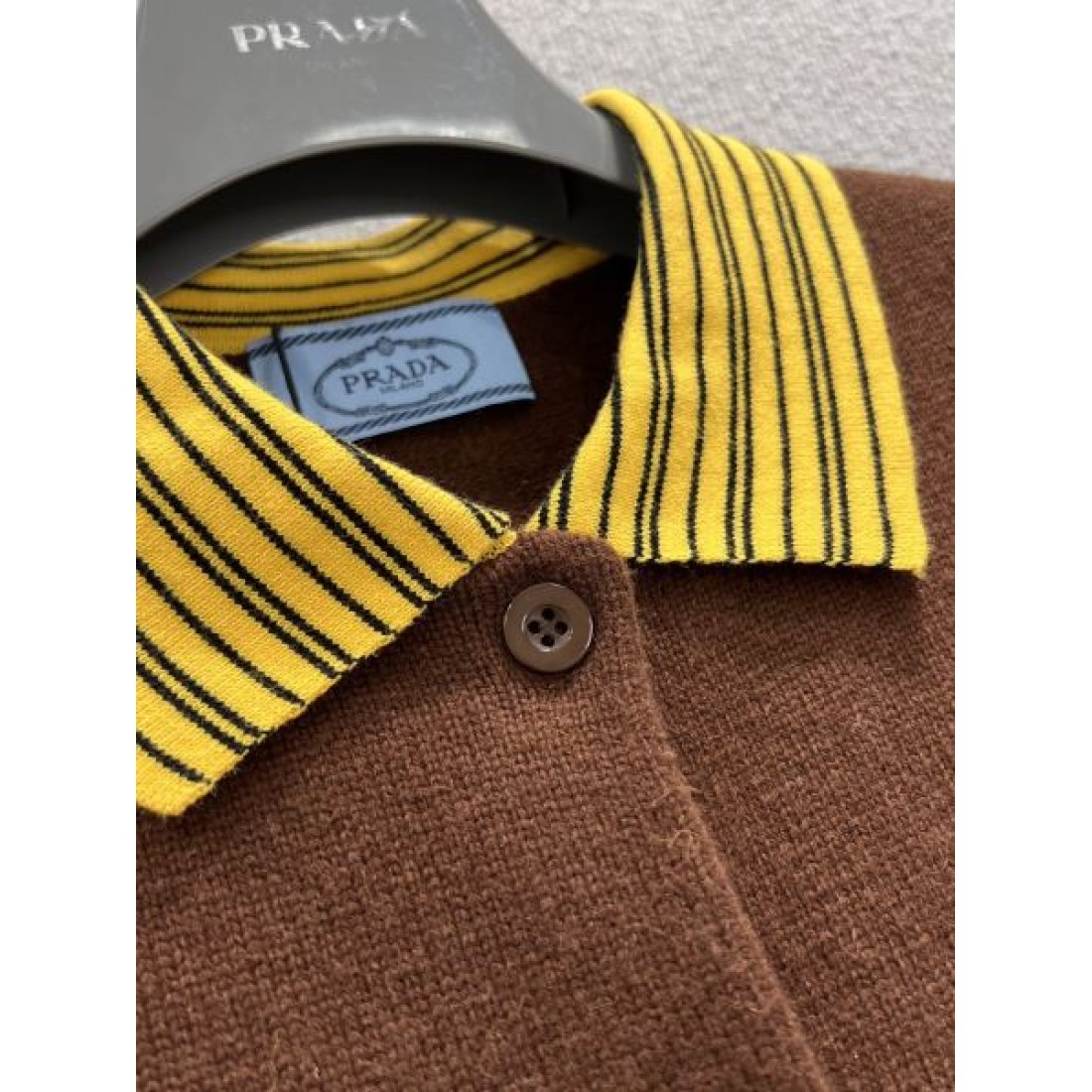 エレガント 温かみ PRADA プラダ スーパーコピー ニットカーディガン 上品