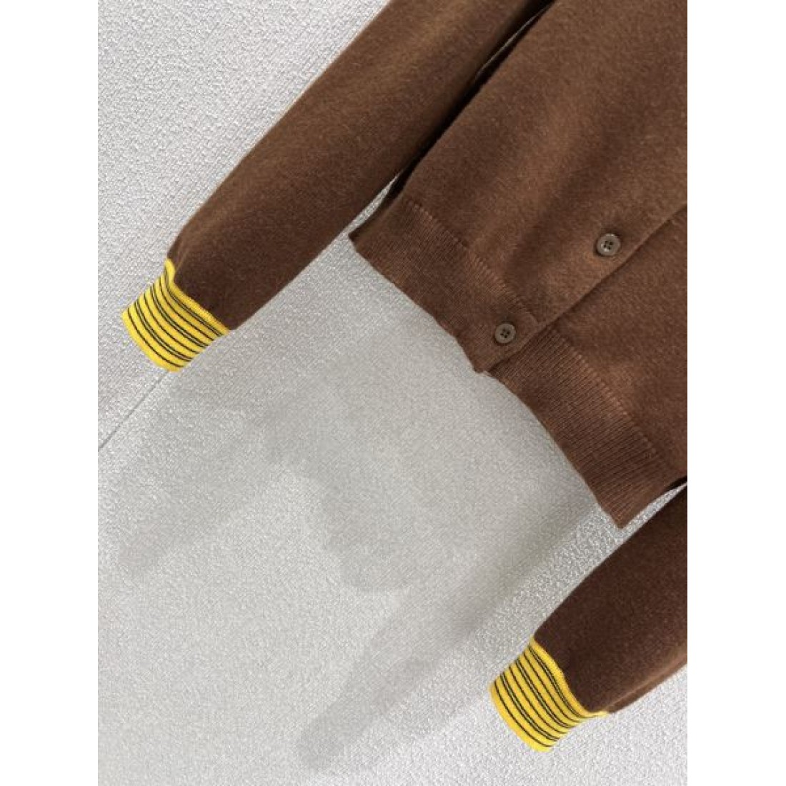 エレガント 温かみ PRADA プラダ スーパーコピー ニットカーディガン 上品