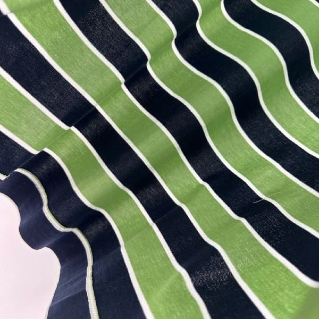 洗練 ベーシック PRADA プラダ スーパーコピー 長袖Tシャツ 実用的