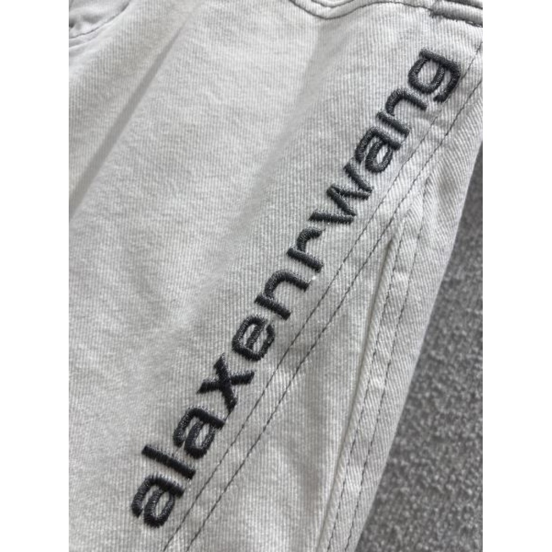  スタイリッシュ 立体感 ALEXANDER WANG アレキサンダーワン コピー カジュアルパンツ 上質