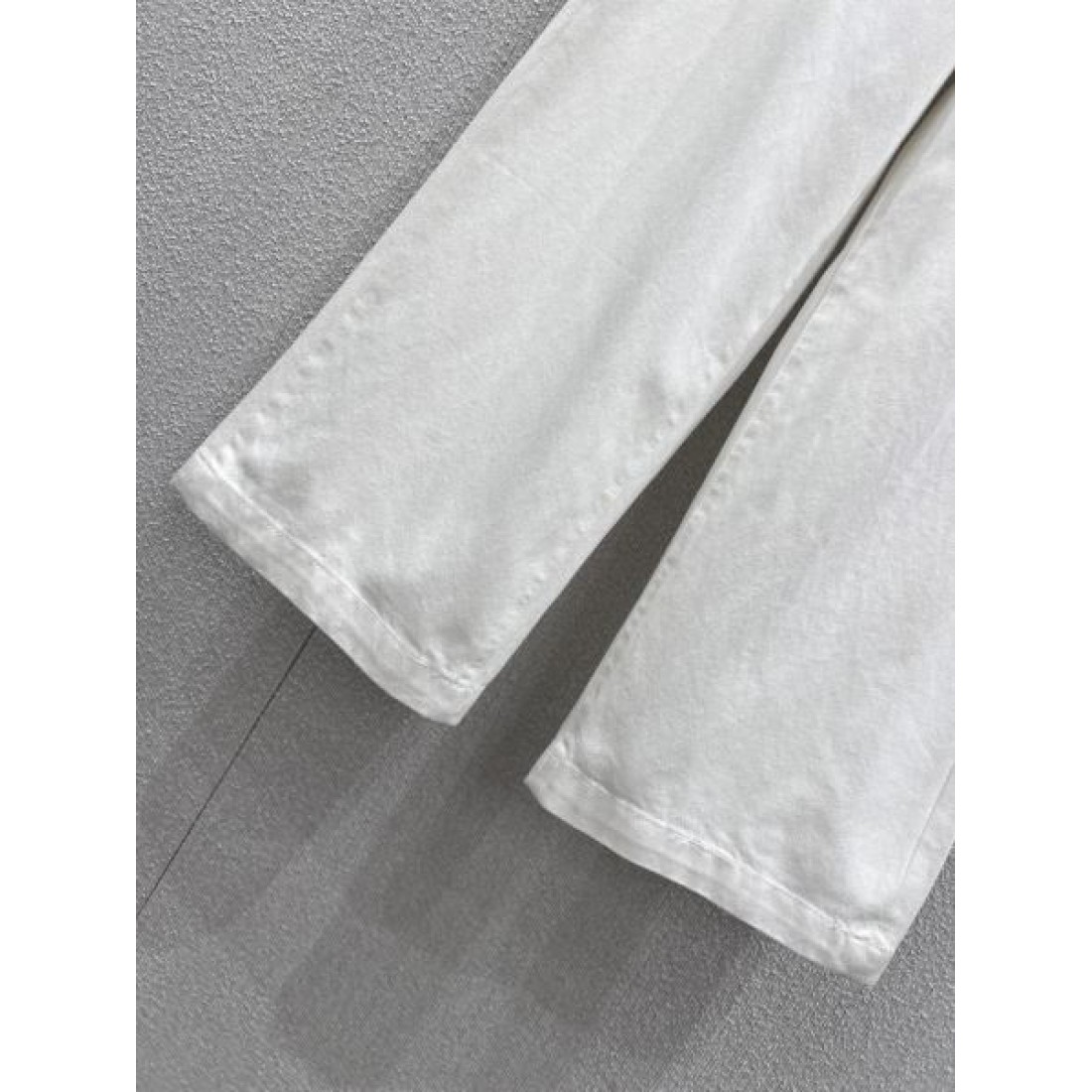 高品質 ナチュラル CELINE セリーヌ スーパーコピー デニムパンツ 柔軟