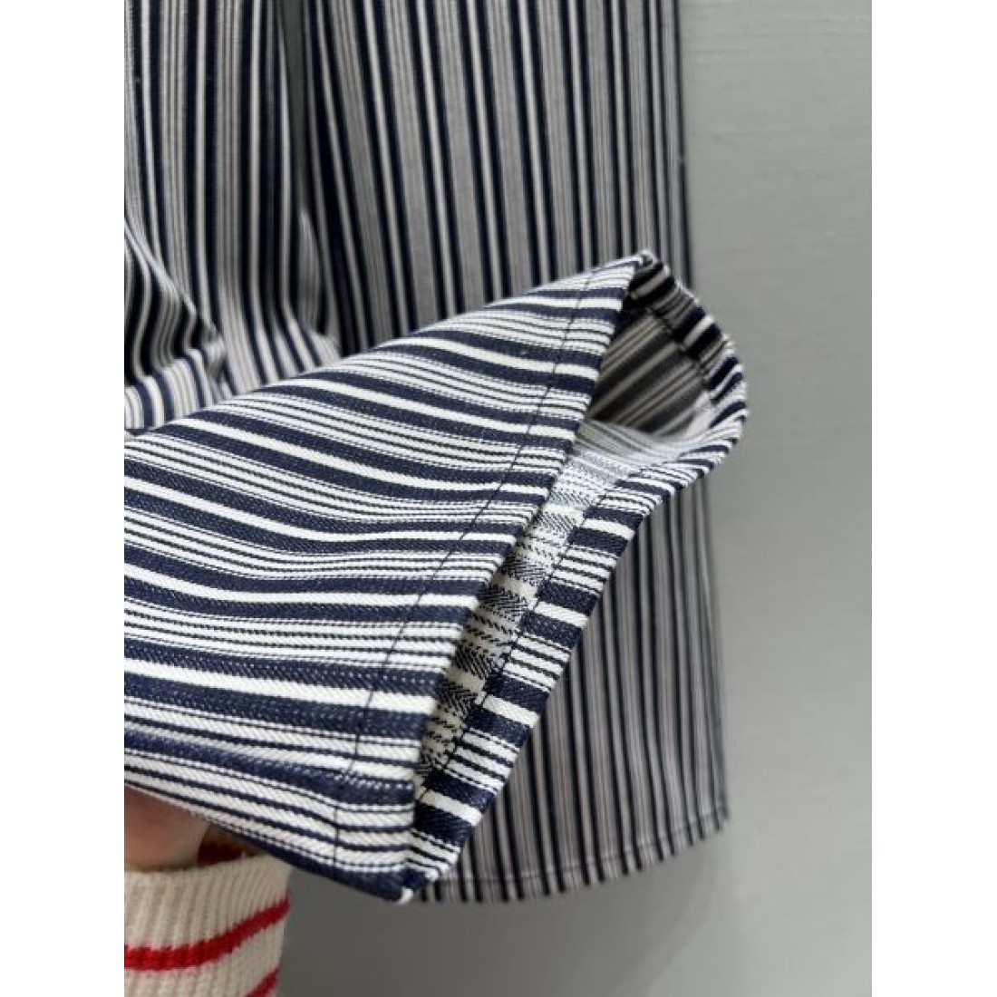 エレガント 上質感 CELINE セリーヌ スーパーコピー パンツ 洗練美