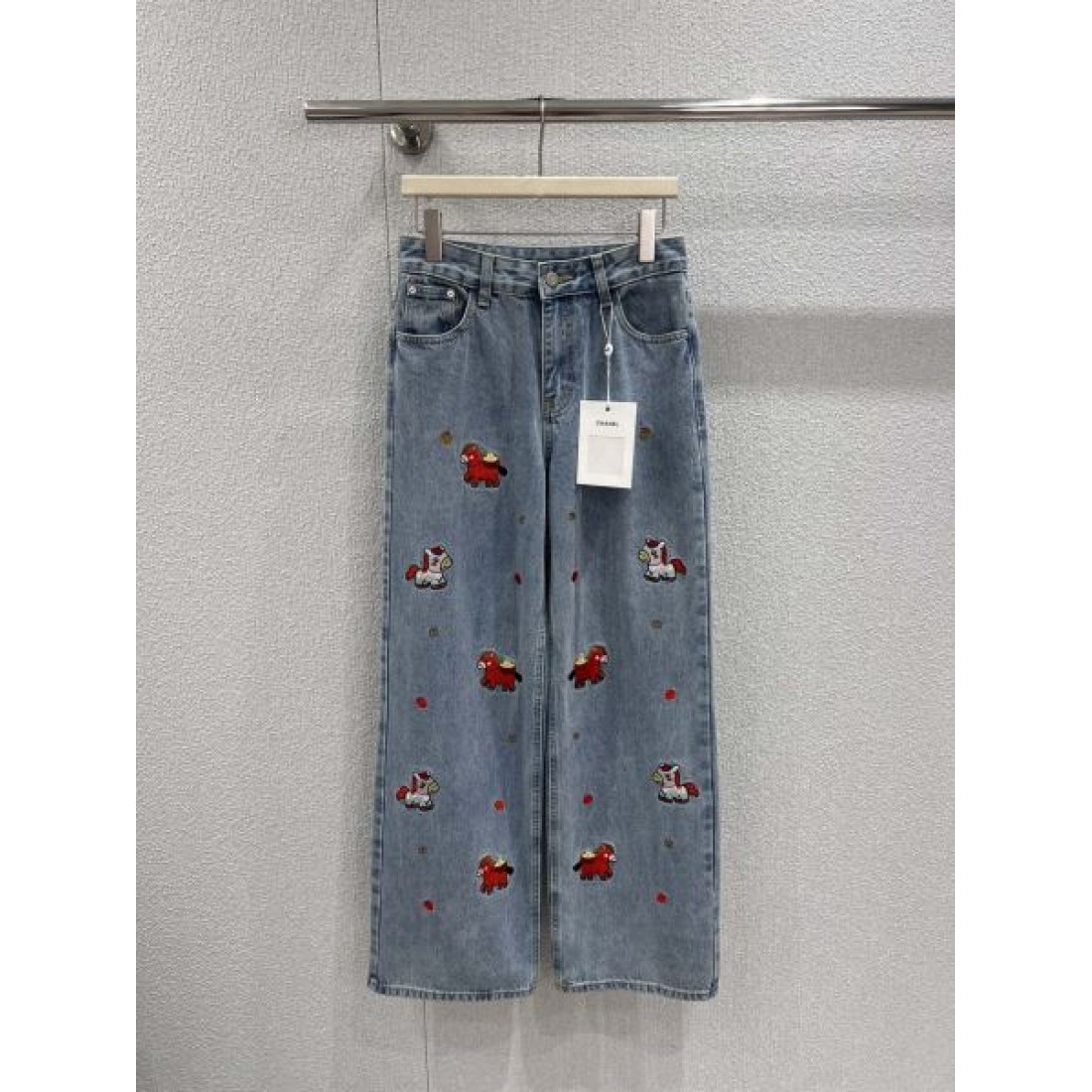 ラグジュアリー 端正 CHANEL シャネル スーパーコピー デニムパンツ 存在感