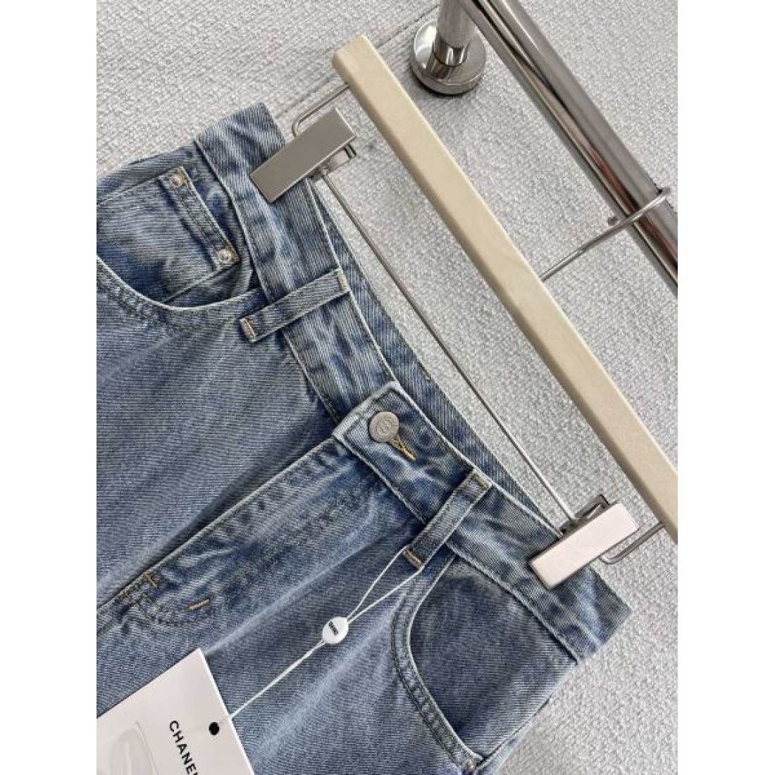 ラグジュアリー 端正 CHANEL シャネル スーパーコピー デニムパンツ 存在感