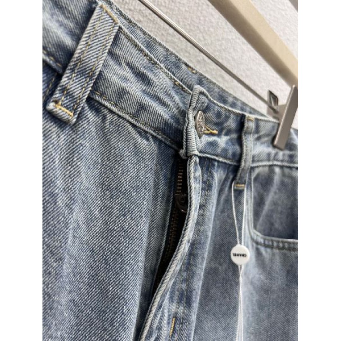 ラグジュアリー 端正 CHANEL シャネル スーパーコピー デニムパンツ 存在感