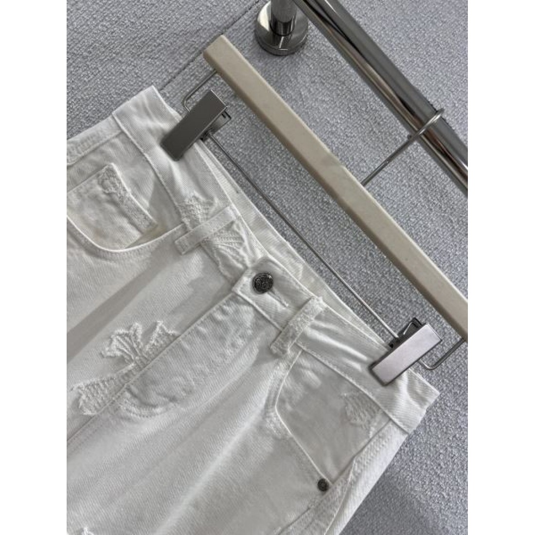  重厚感 無骨 CHROME HEARTS クロムハーツ スーパーコピー デニムパンツ 存在感