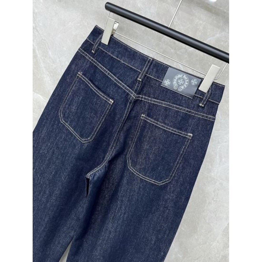 精巧 迫力 CHROME HEARTS クロムハーツ スーパーコピー デニムパンツ 本格派