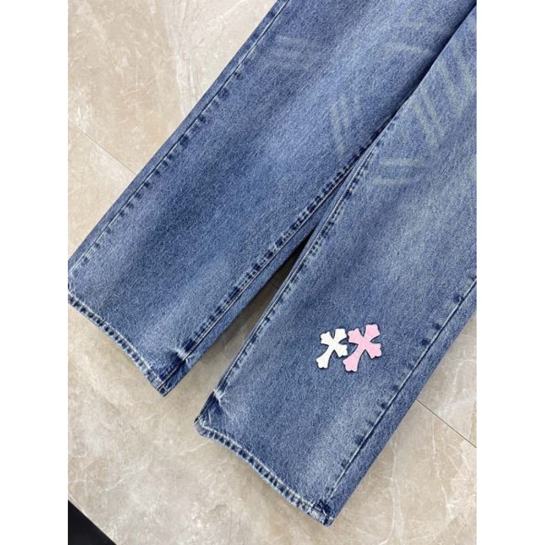 ラグジュアリー 立体裁断 CHROME HEARTS クロムハーツ スーパーコピー デニムパンツ 注目度