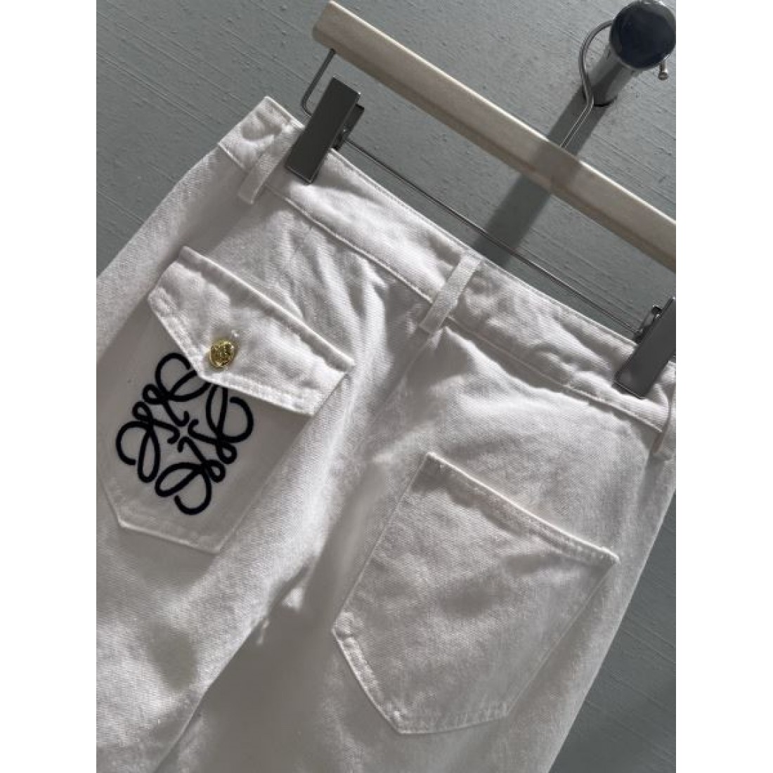 洗練感 スリム LOEWE ロエベ スーパーコピー デニムパンツ 定番