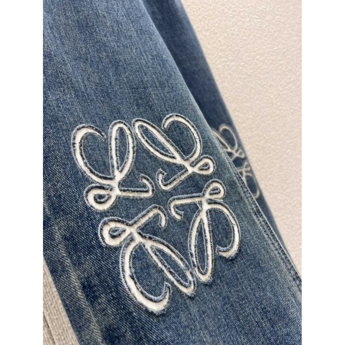  上質感 モード LOEWE ロエベ スーパーコピー デニムパンツ 柔軟