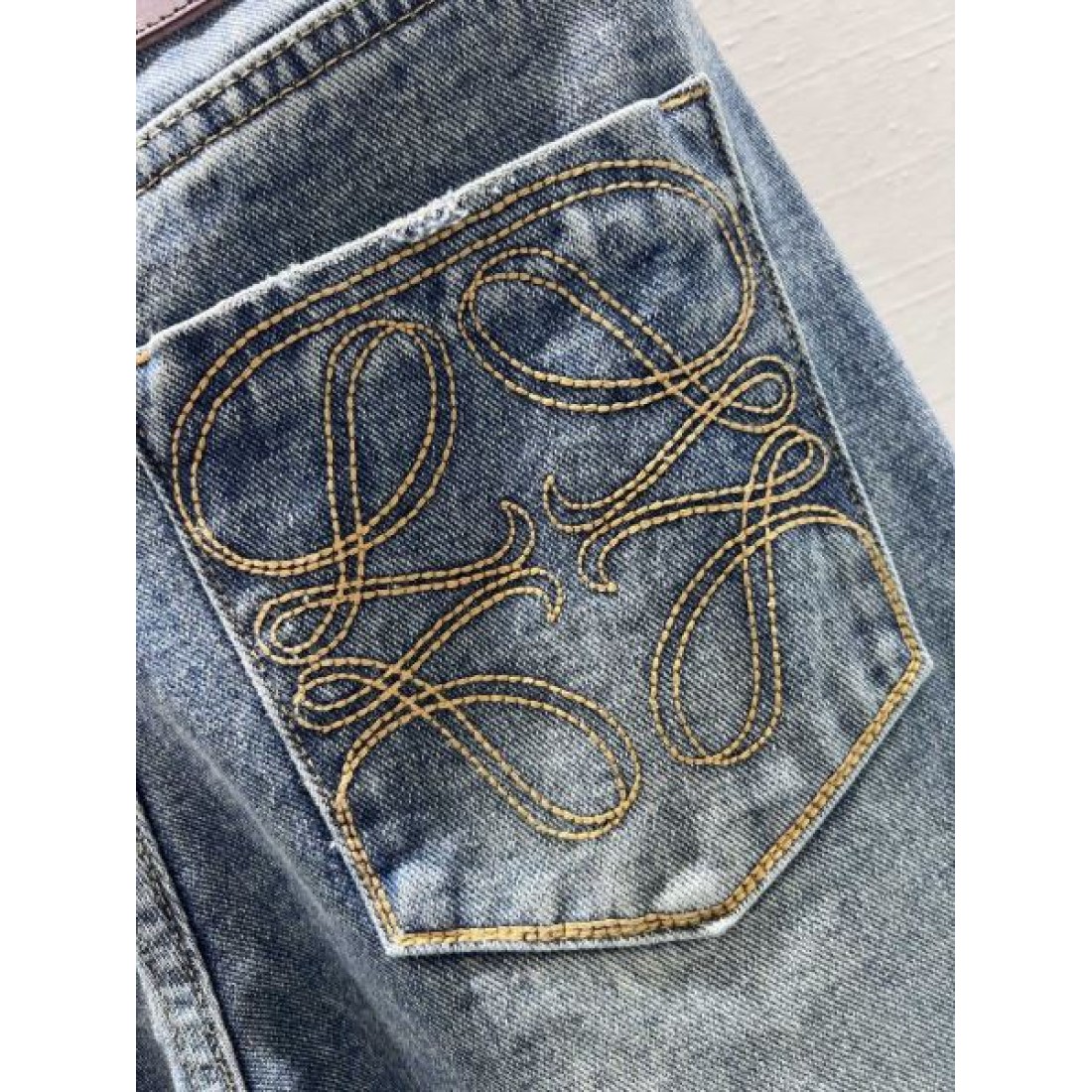 快適設計 ナチュラル LOEWE ロエベ スーパーコピー デニムパンツ 軽量