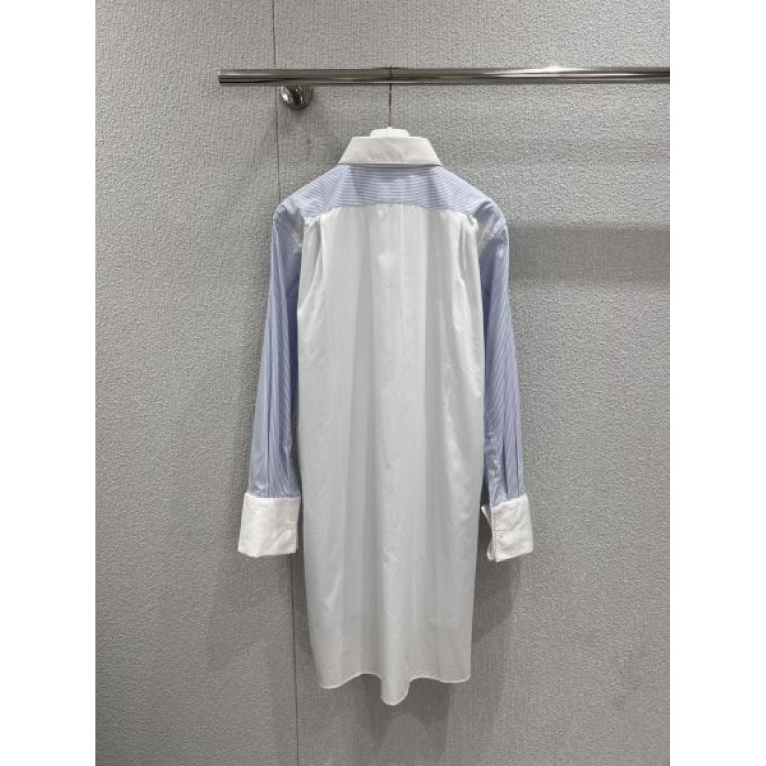  リラックス感 ナチュラル LOEWE ロエベ スーパーコピー ワンピース 軽やか 今季注目