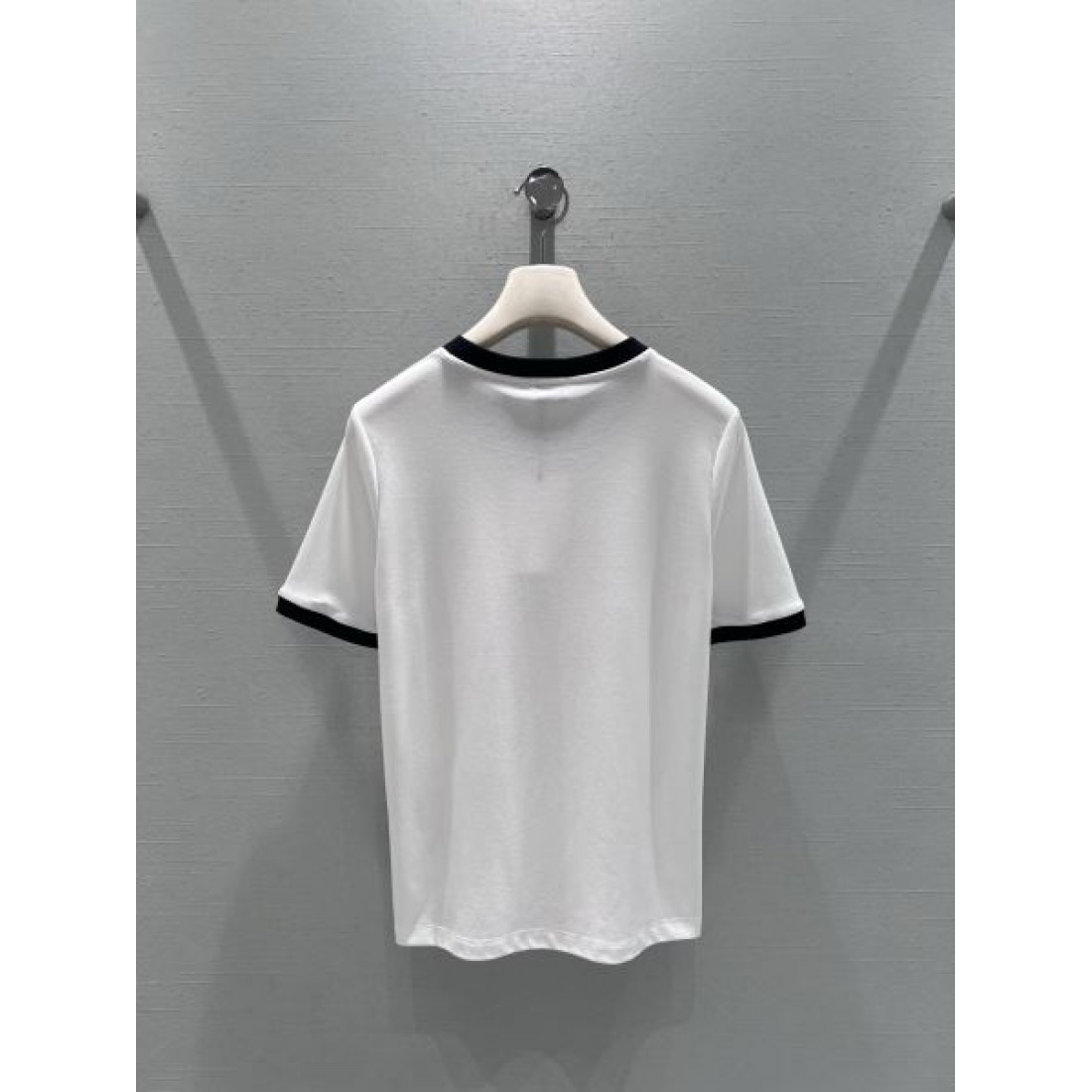 シンプル 上品 CELINE セリーヌ スーパーコピー 半袖Tシャツ 洗練 上質