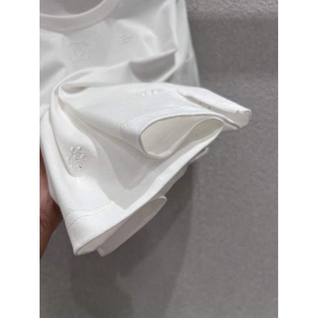 モダン 高級感 CHANEL シャネル コピー 半袖Tシャツ 洗練 上質