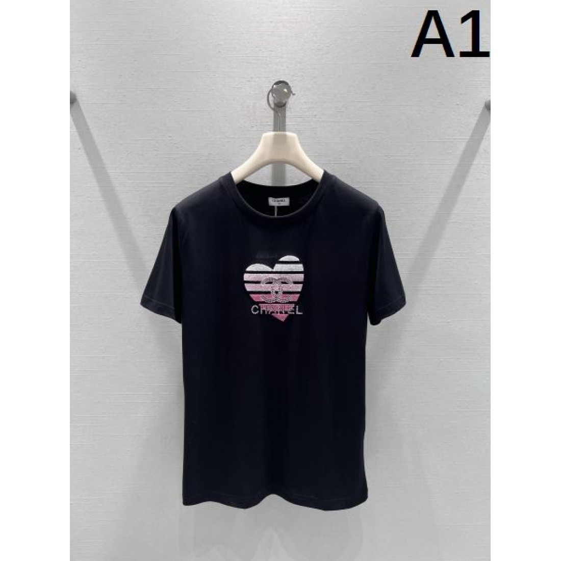 フェミニン 上質 CHANEL シャネル コピー 半袖Tシャツ 洗練 モダン