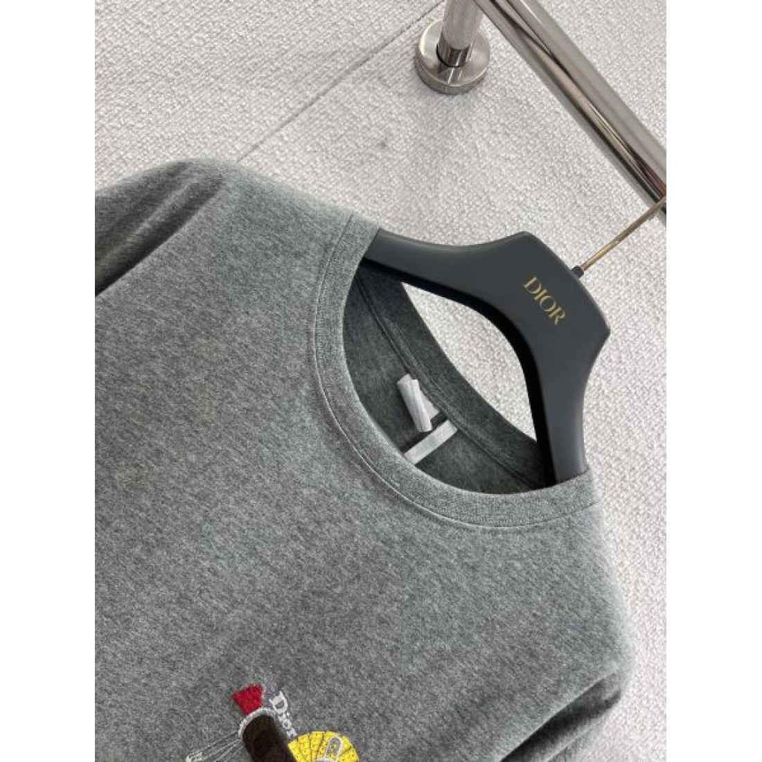 ラグジュアリー 繊細 DIOR ディオール コピー 半袖Tシャツ 高完成度 品格漂う