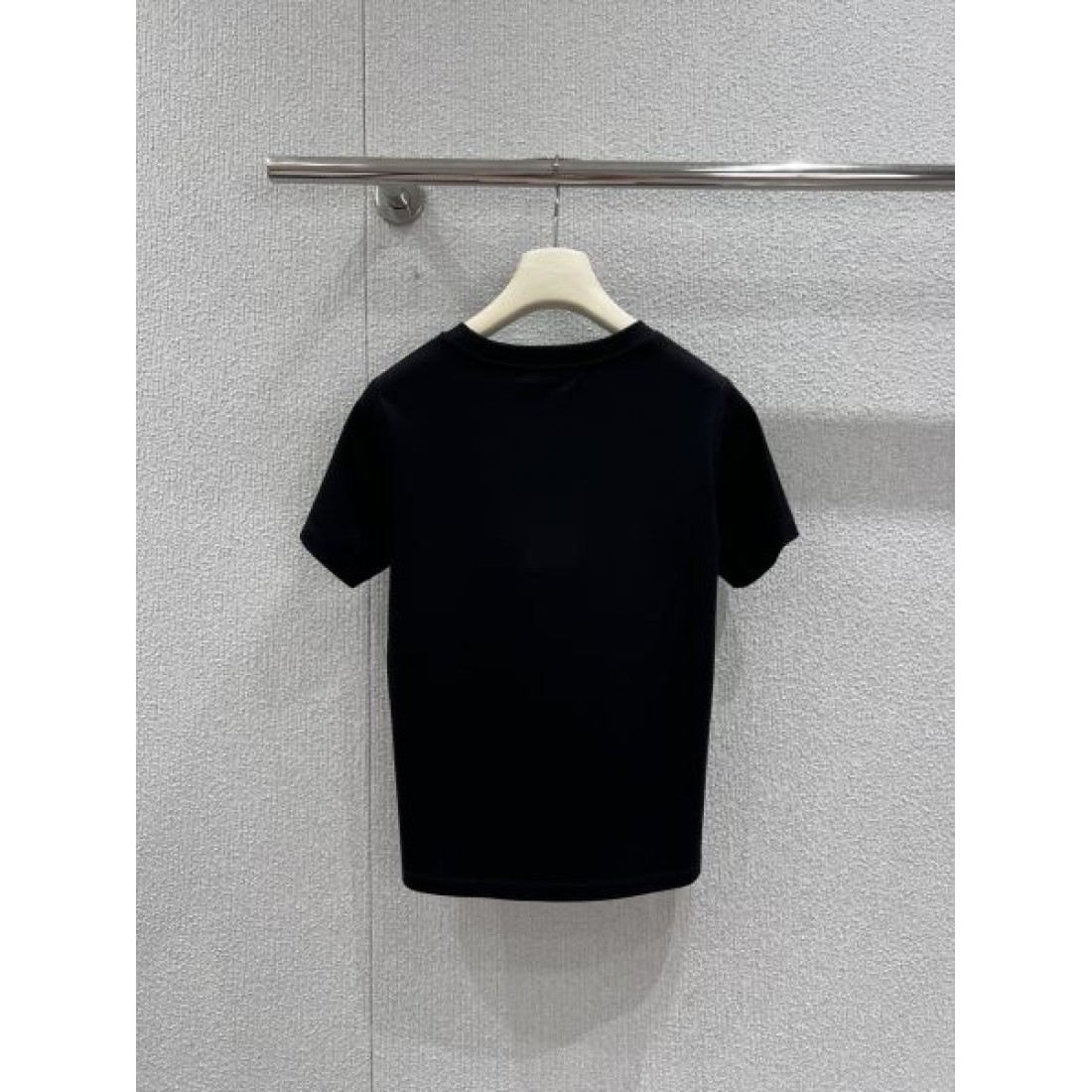 華やか 軽やか FENDI フェンディ コピー 半袖Tシャツ 上質素材 美シルエット