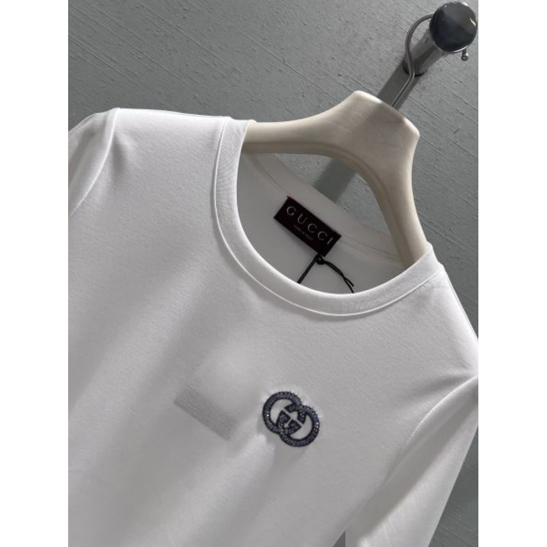 高級感 スタイリッシュ GUCCI グッチ コピー 半袖Tシャツ 存在感抜群 完成度高