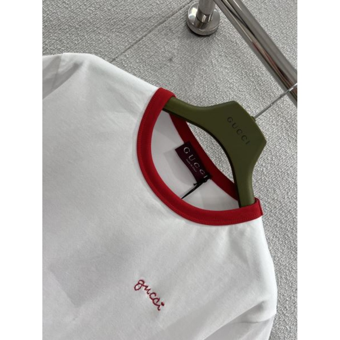 都会的 モダン GUCCI グッチ コピー 半袖Tシャツ コーデ万能 状態良好