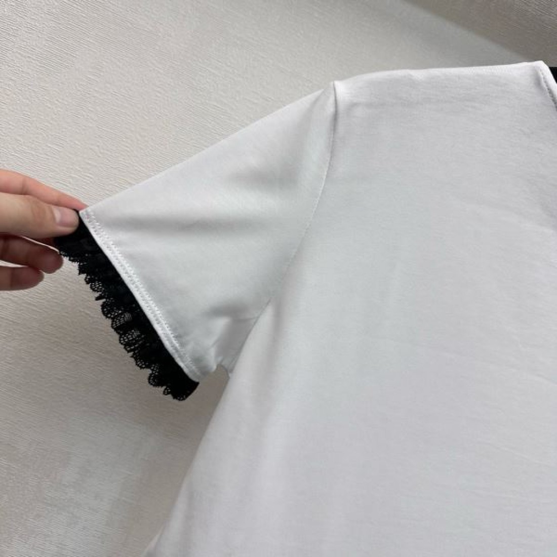 洗練 上質 GUCCI グッチ コピー 半袖Tシャツ 着心地快適 人気定番