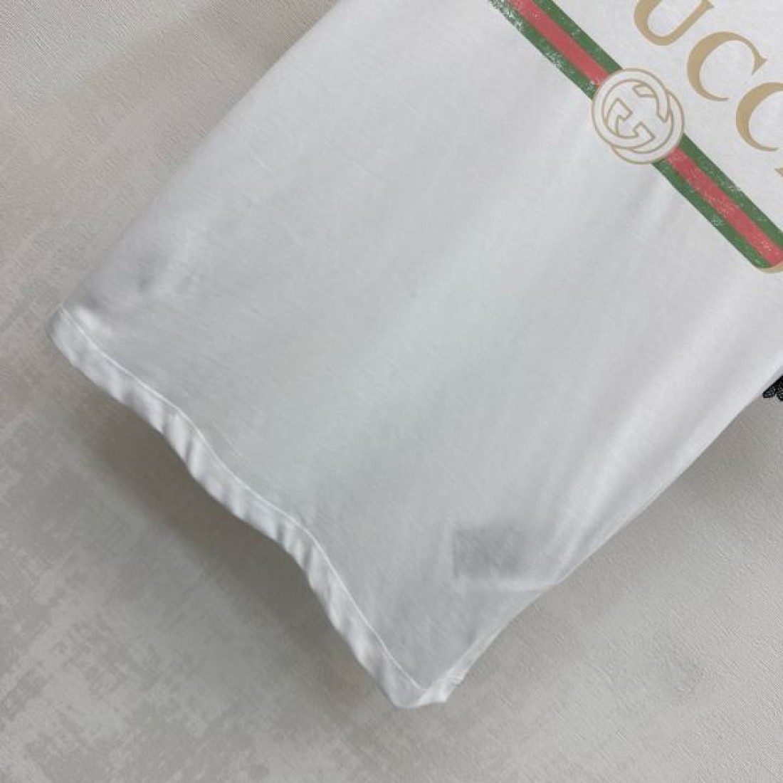 洗練 上質 GUCCI グッチ コピー 半袖Tシャツ 着心地快適 人気定番