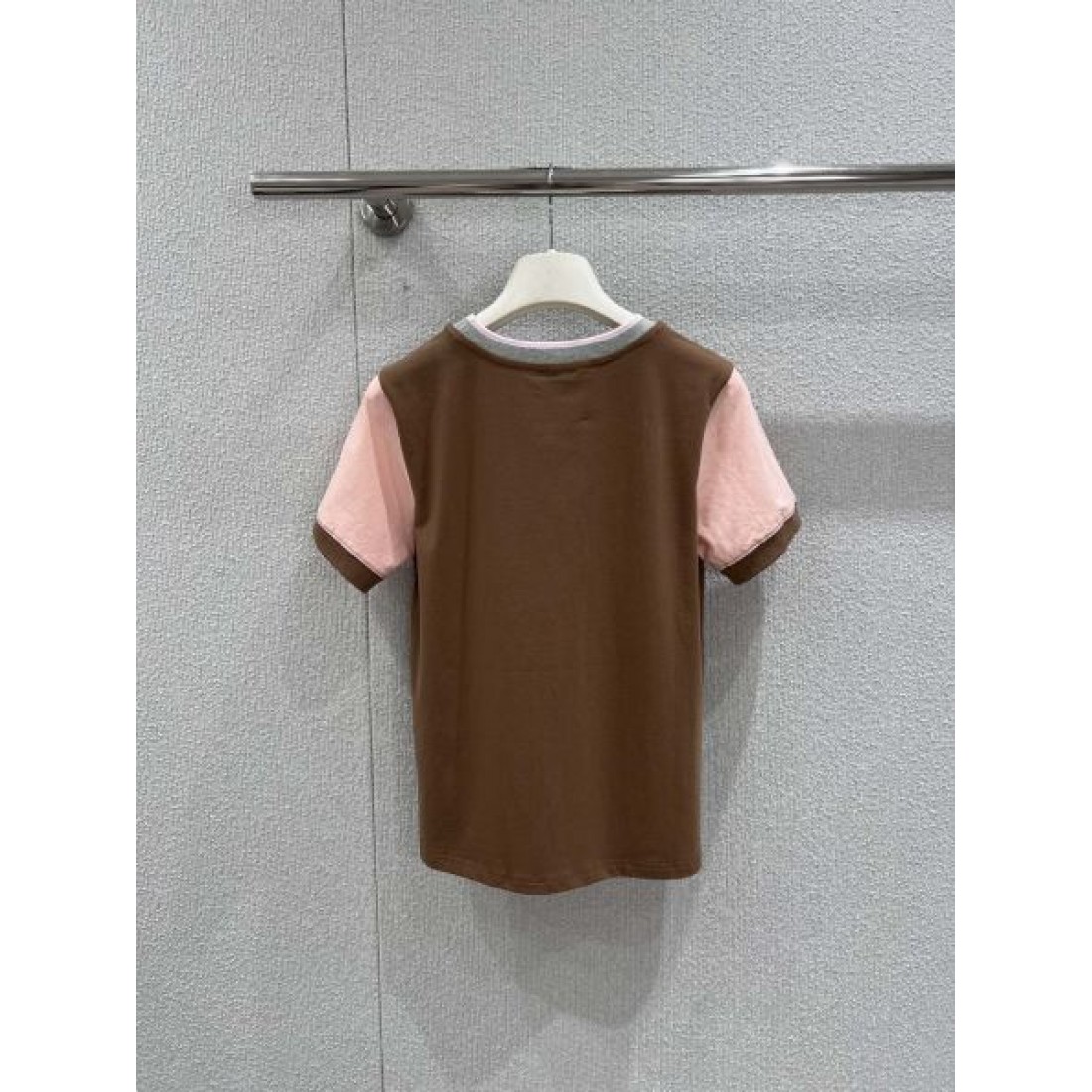 爽やか 上質 LOEWE ロエベ コピー 半袖Tシャツ 着心地抜群 人気アイテム