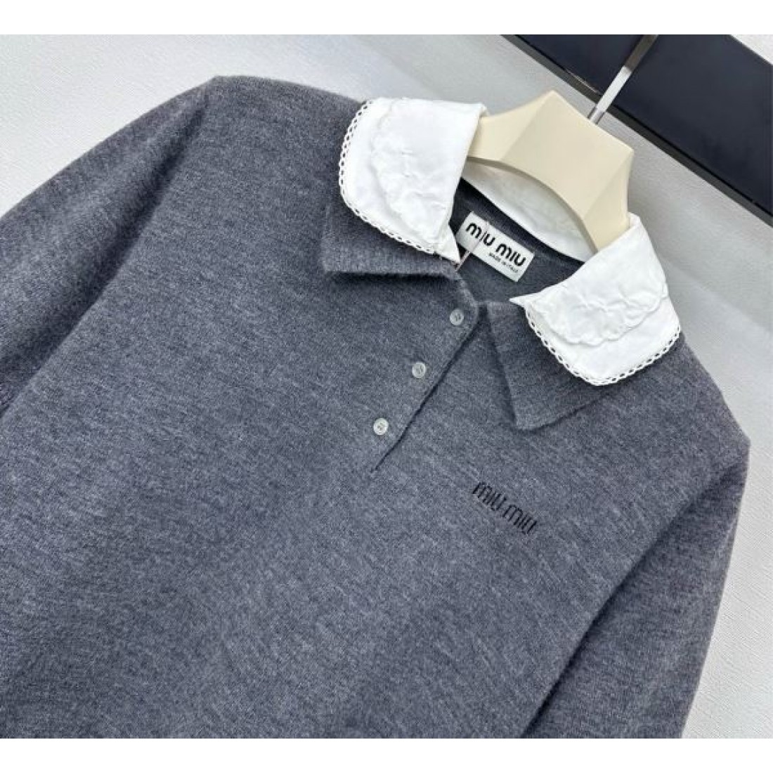 華やか コンパクト MIU MIU ミュウミュウ コピー 半袖ニット 美シルエット