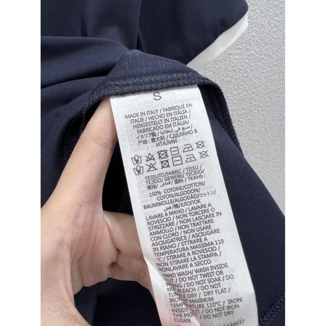 重厚感 スタイリッシュ VERSACE ヴェルサーチェ コピー 半袖Tシャツ インパクト