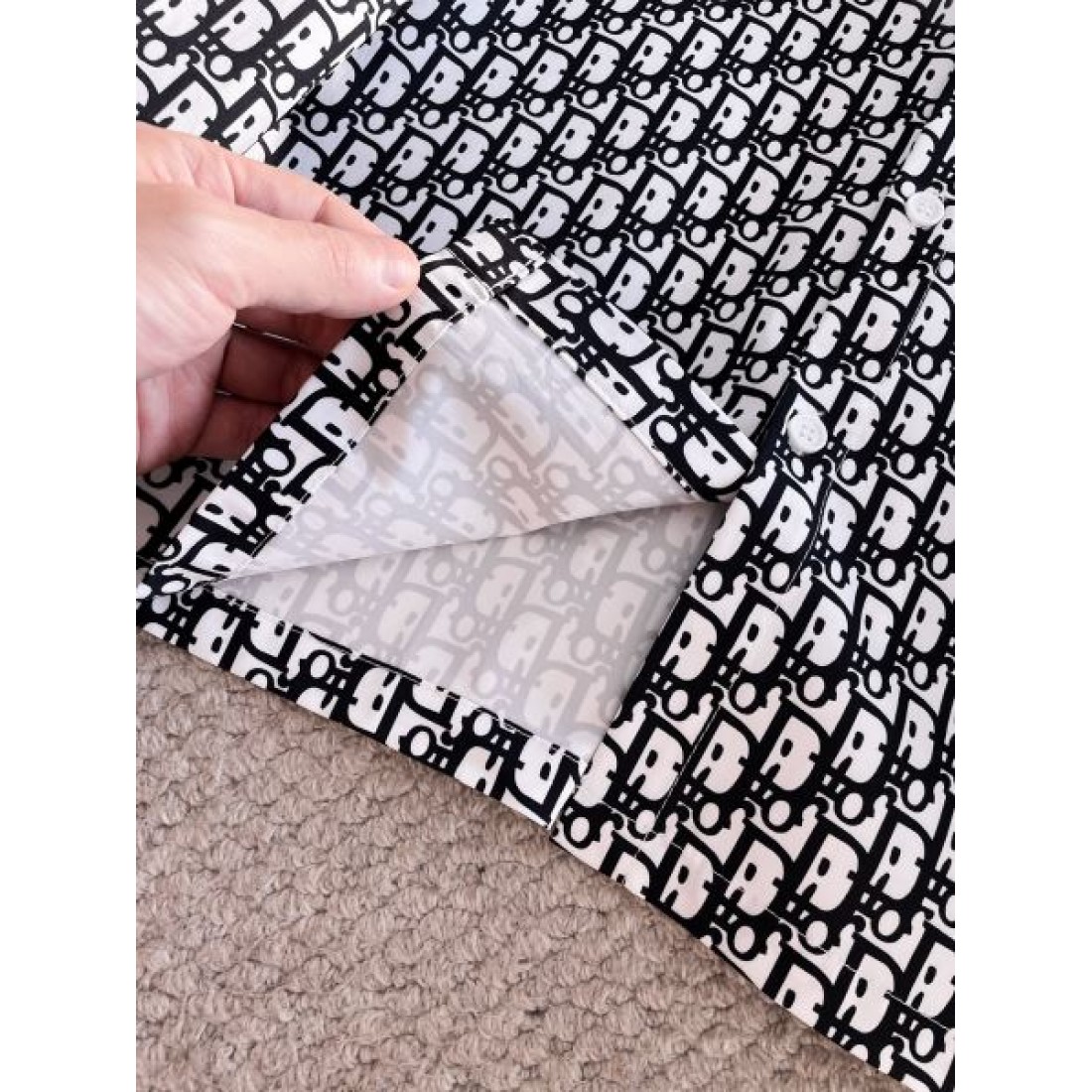 人気 定番 DIOR ディオール スーパーコピー 長袖シャツ 上質生地 大人スタイル