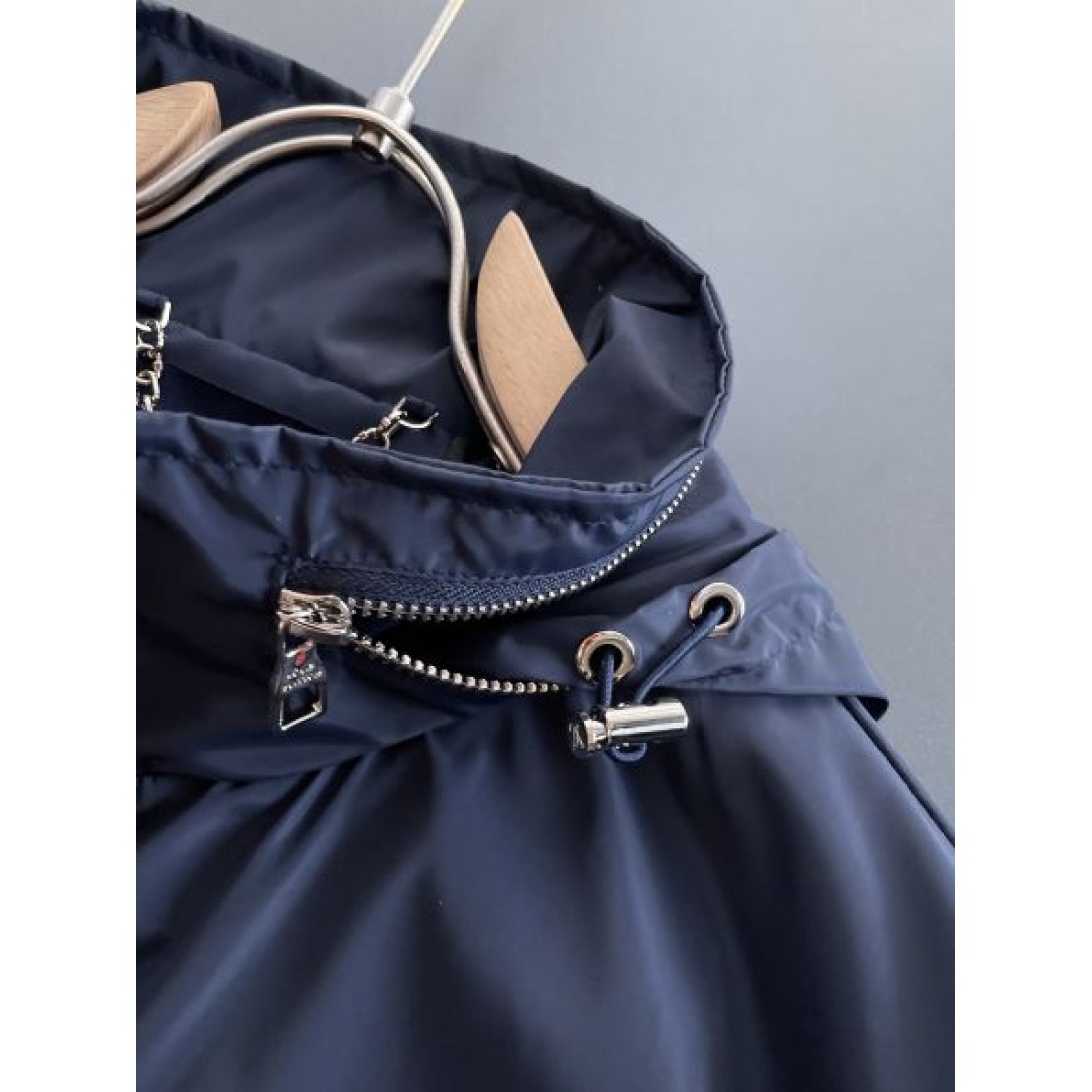  上品エレガント 高品質 LOUIS VUITTON ルイヴィトン スーパーコピー ジャケット 存在感 高見え