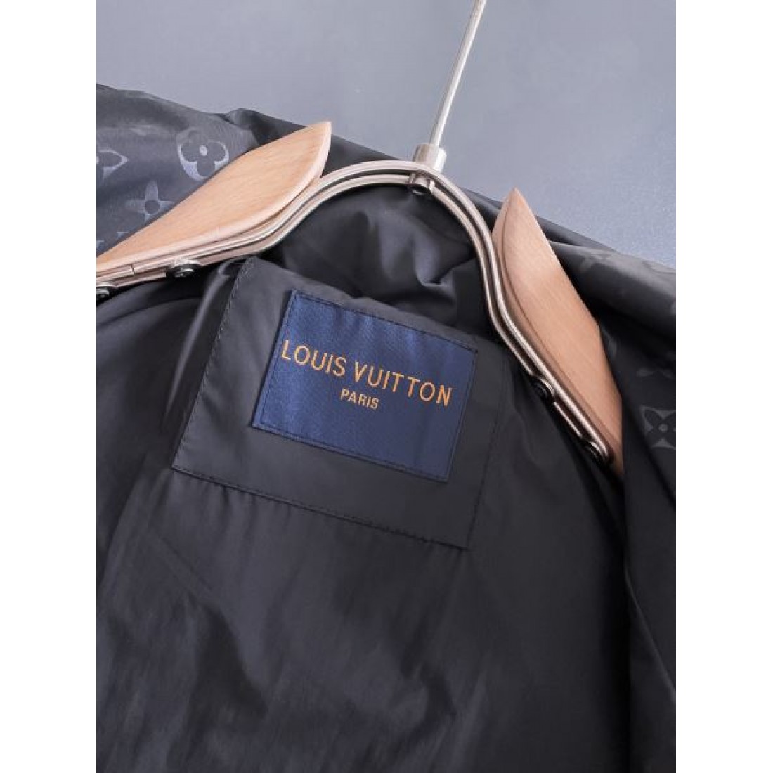 洗練デザイン 大人向け LOUIS VUITTON ルイヴィトン スーパーコピー ジャケット 人気 快適