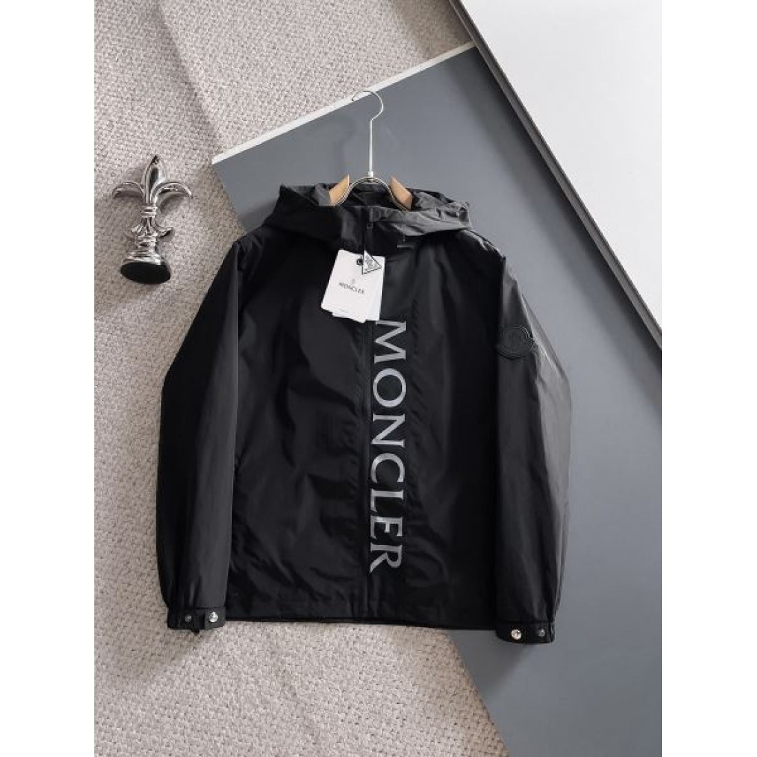 高級感 上質 MONCLER モンクレール スーパーコピー ジャケット 洗練