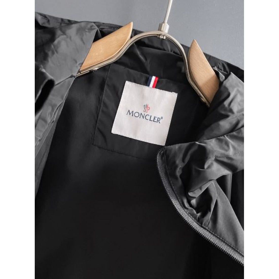 高級感 上質 MONCLER モンクレール スーパーコピー ジャケット 洗練