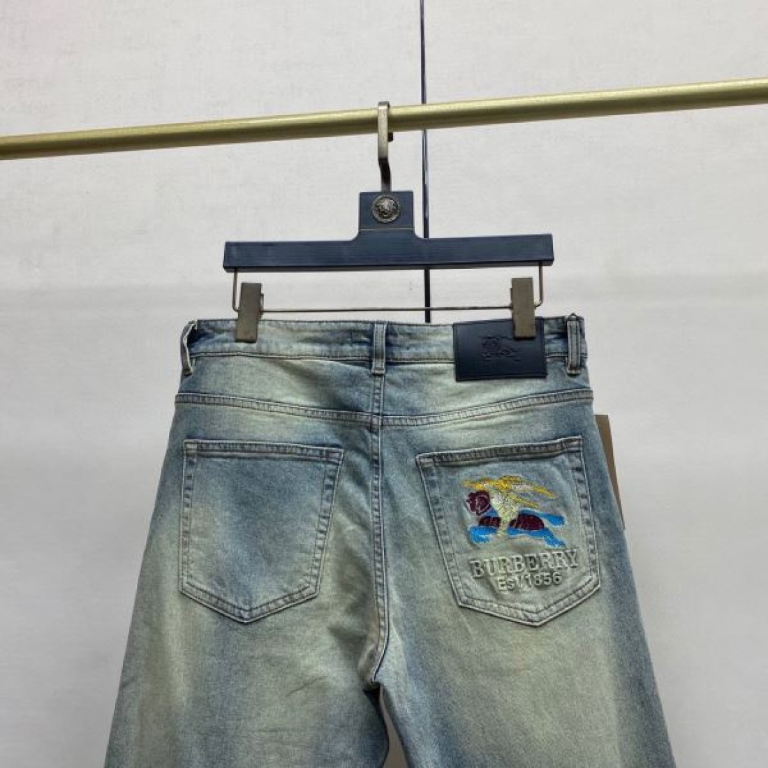 クラシック 上品 BURBERRY バーバリー スーパーコピー ジーンズ 洗練