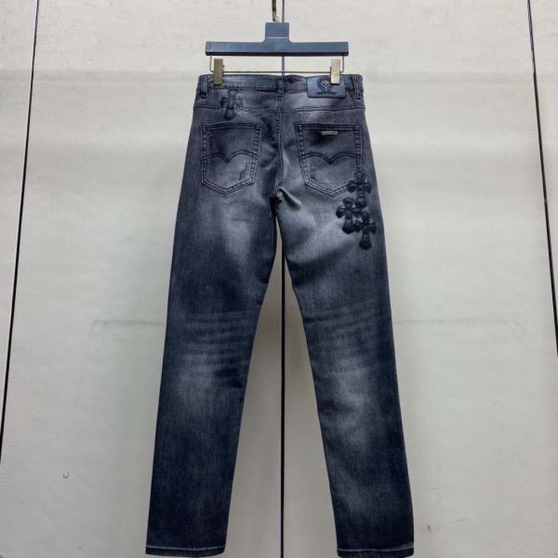 ロック スタイリッシュ CHROME HEARTS クロムハーツ スーパーコピー ジーンズ 個性的