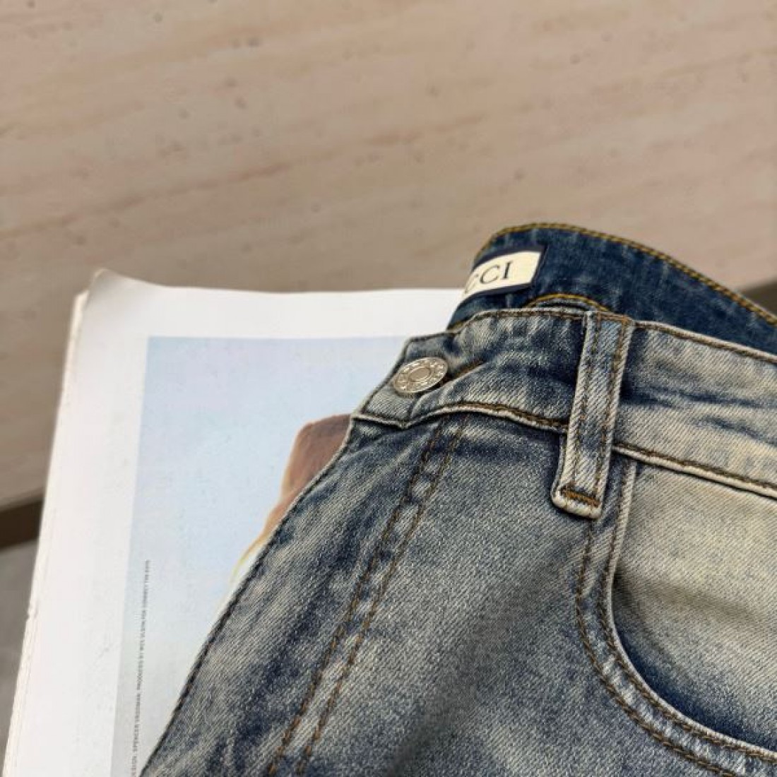 上質 洗練 GUCCI グッチ スーパーコピー ジーンズ 高級感 大人気