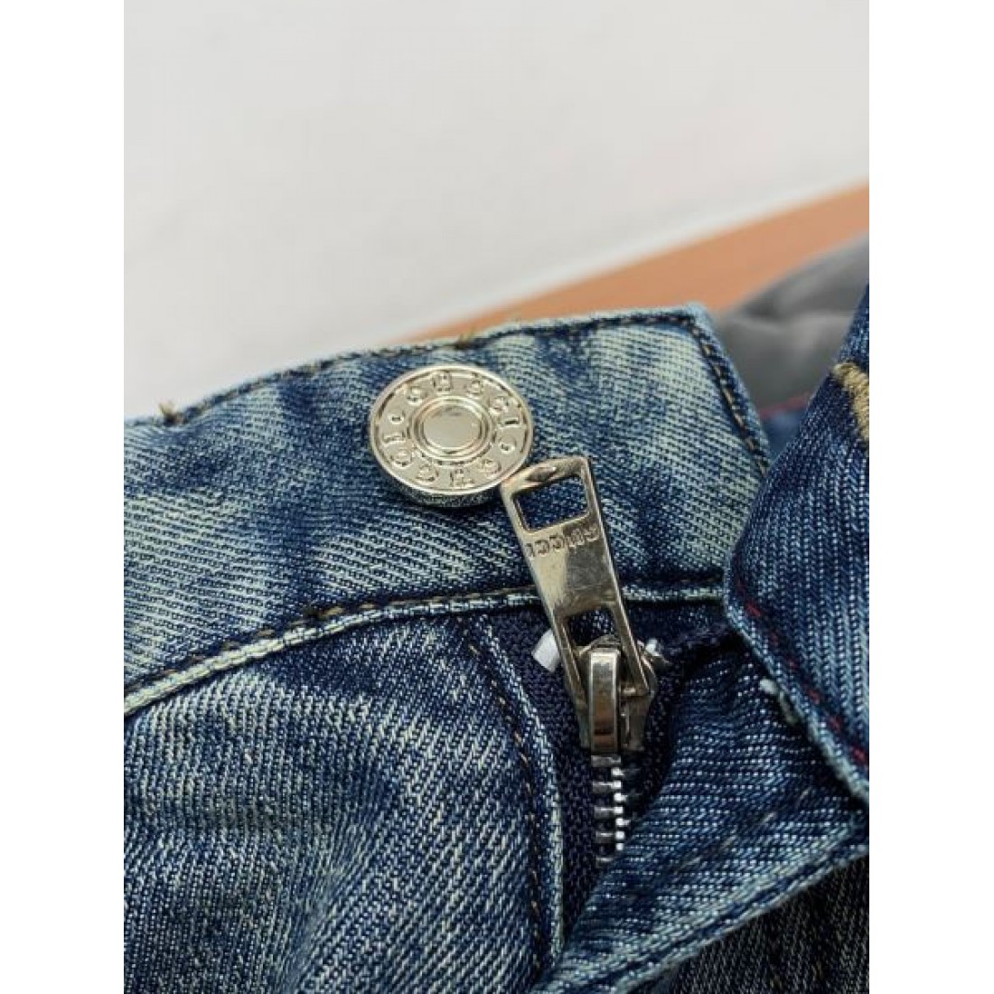 エレガント ラグジュアリー GUCCI グッチ スーパーコピー ジーンズ 上品