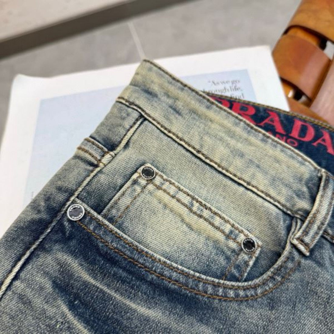 ミニマル 洗練 PRADA プラダ スーパーコピー ジーンズ 上品