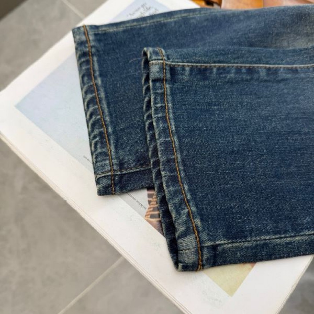 ミニマル 洗練 PRADA プラダ スーパーコピー ジーンズ 上品