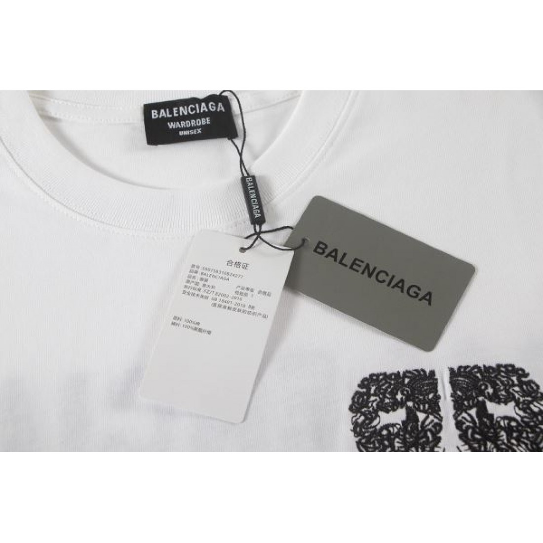  個性派デザイン スタイリッシュ BALENCIAGA バレンシアガ コピー Tシャツ 軽やか素材 着心地良好