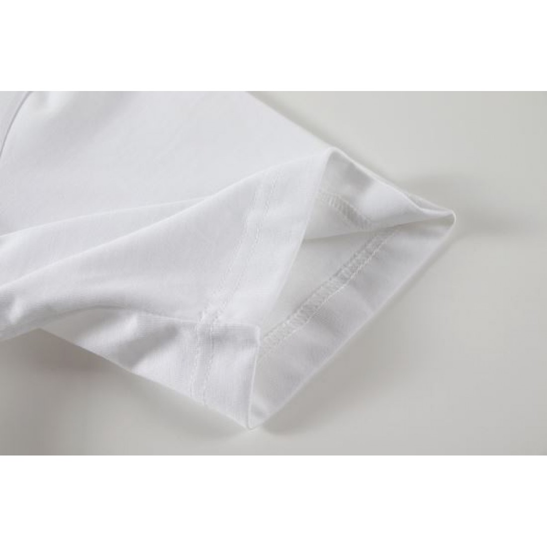 トレンド定番 モダンデザイン BALENCIAGA バレンシアガ コピー Tシャツ 通気性良好 夏人気