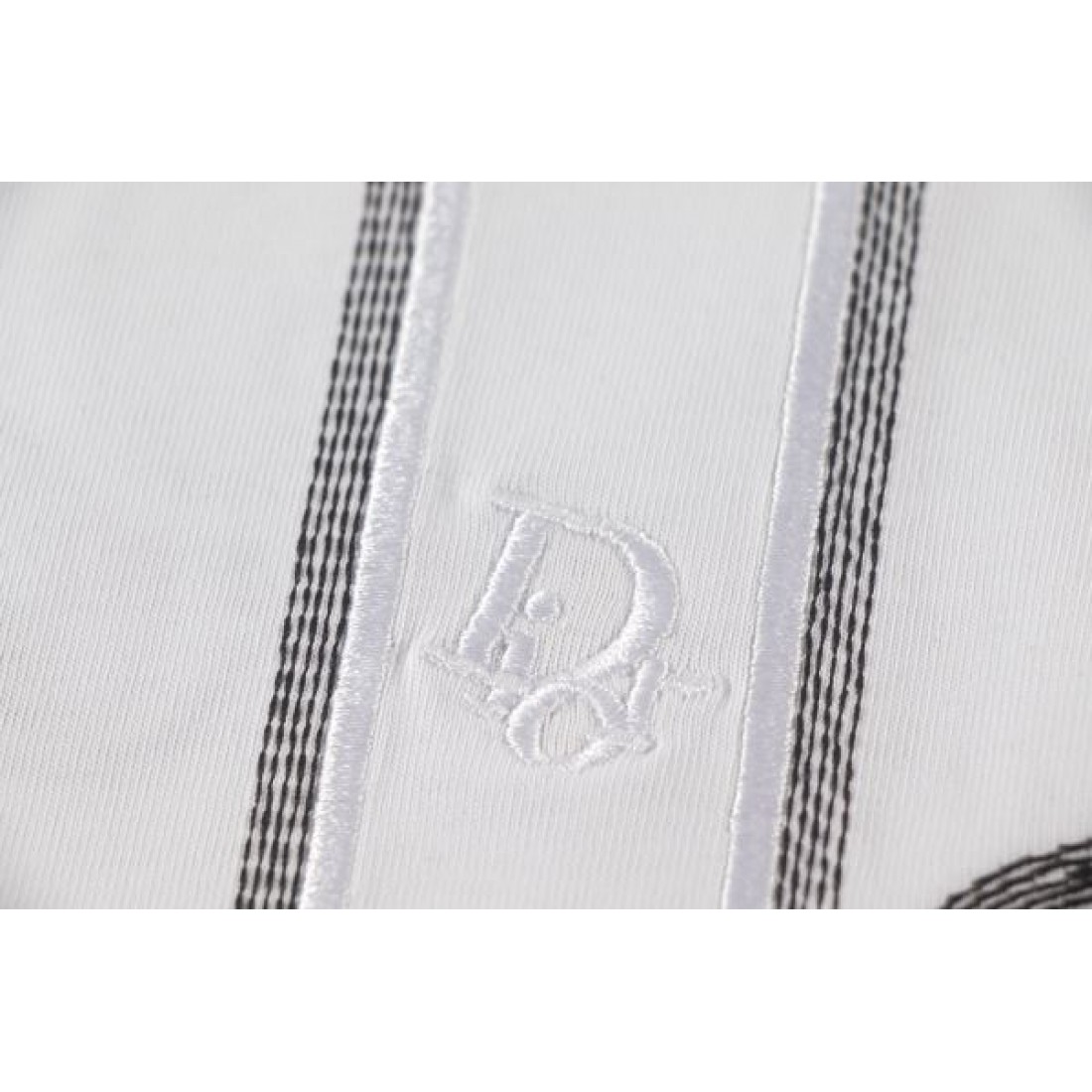 人気トレンド 上品シルエット DIOR ディオール コピー 半袖Tシャツ 通気性素材 春夏定番