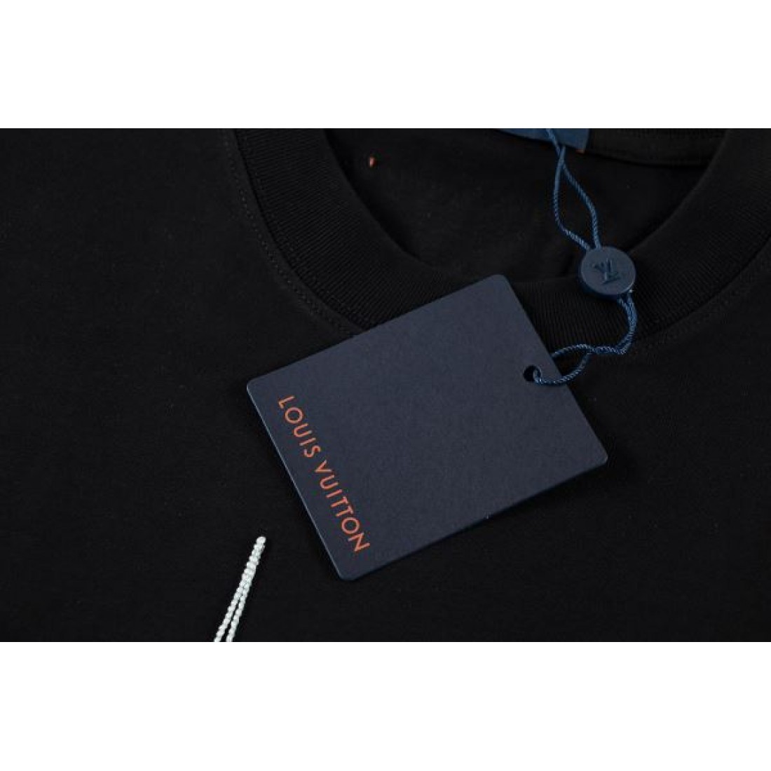 トレンド感 スタイリッシュ LOUIS VUITTON ルイヴィトン コピー 半袖Tシャツ 着回し万能 上品見え