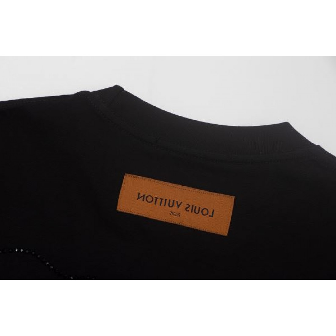 大人上品 モダンデザイン LOUIS VUITTON ルイヴィトン コピー 半袖Tシャツ 快適素材 通気性良好