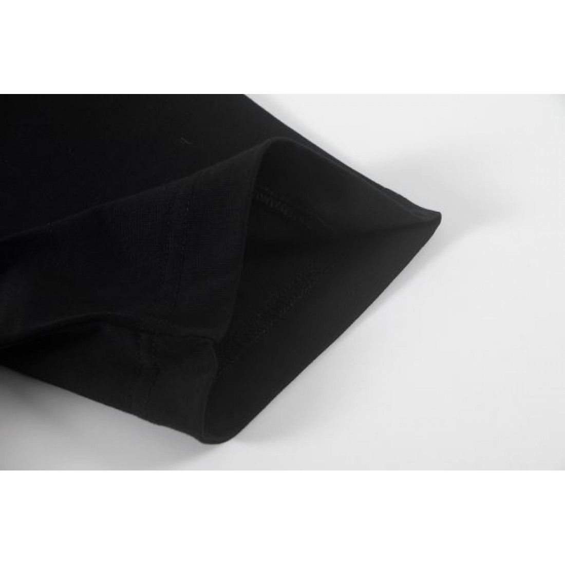 スタイリッシュ 人気ライン BALENCIAGA バレンシアガ コピー Tシャツ 快適着心地 おしゃれ定番