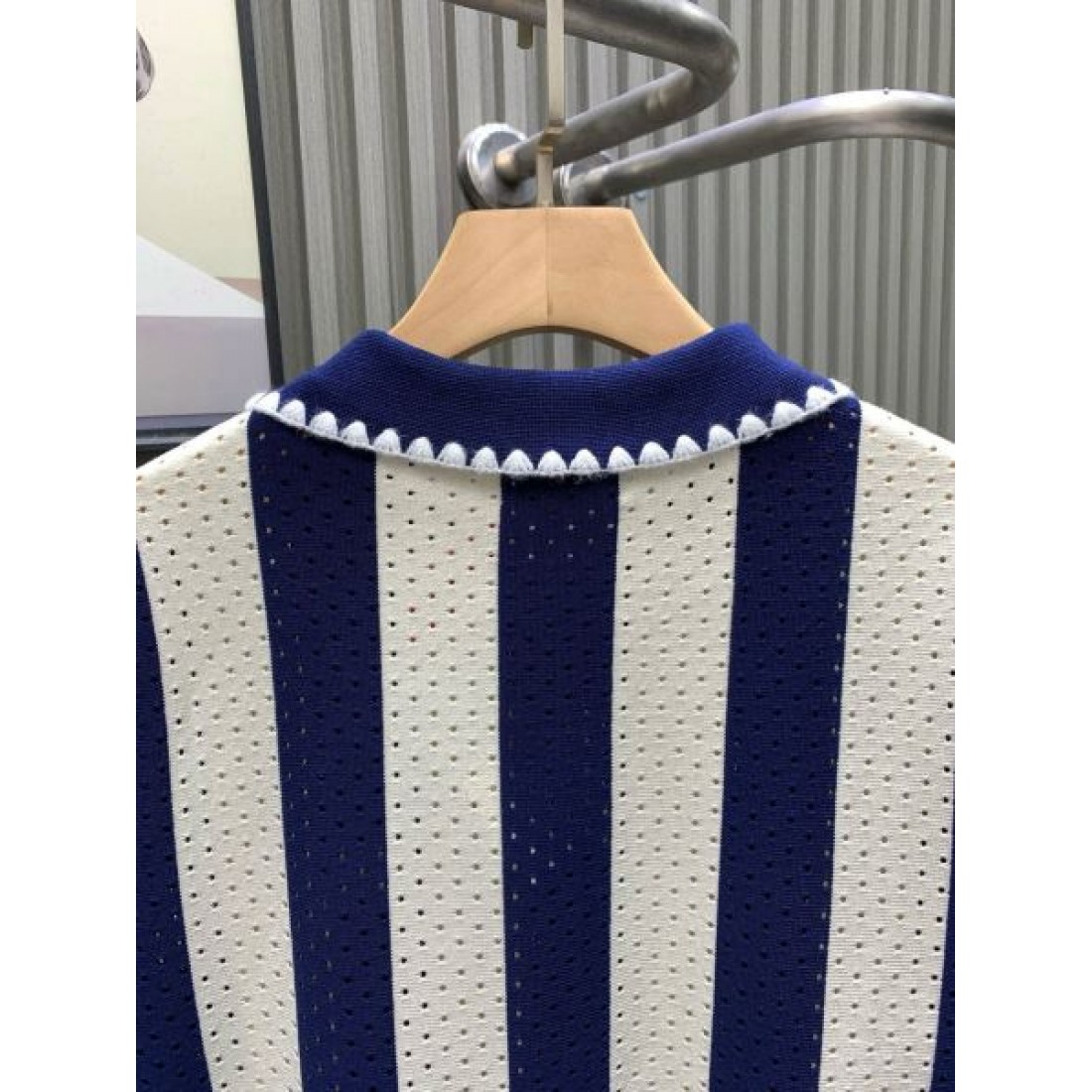 ミニマル 洗練 LOEWE ロエベ コピー Tシャツ 軽やか素材 大人スタイル